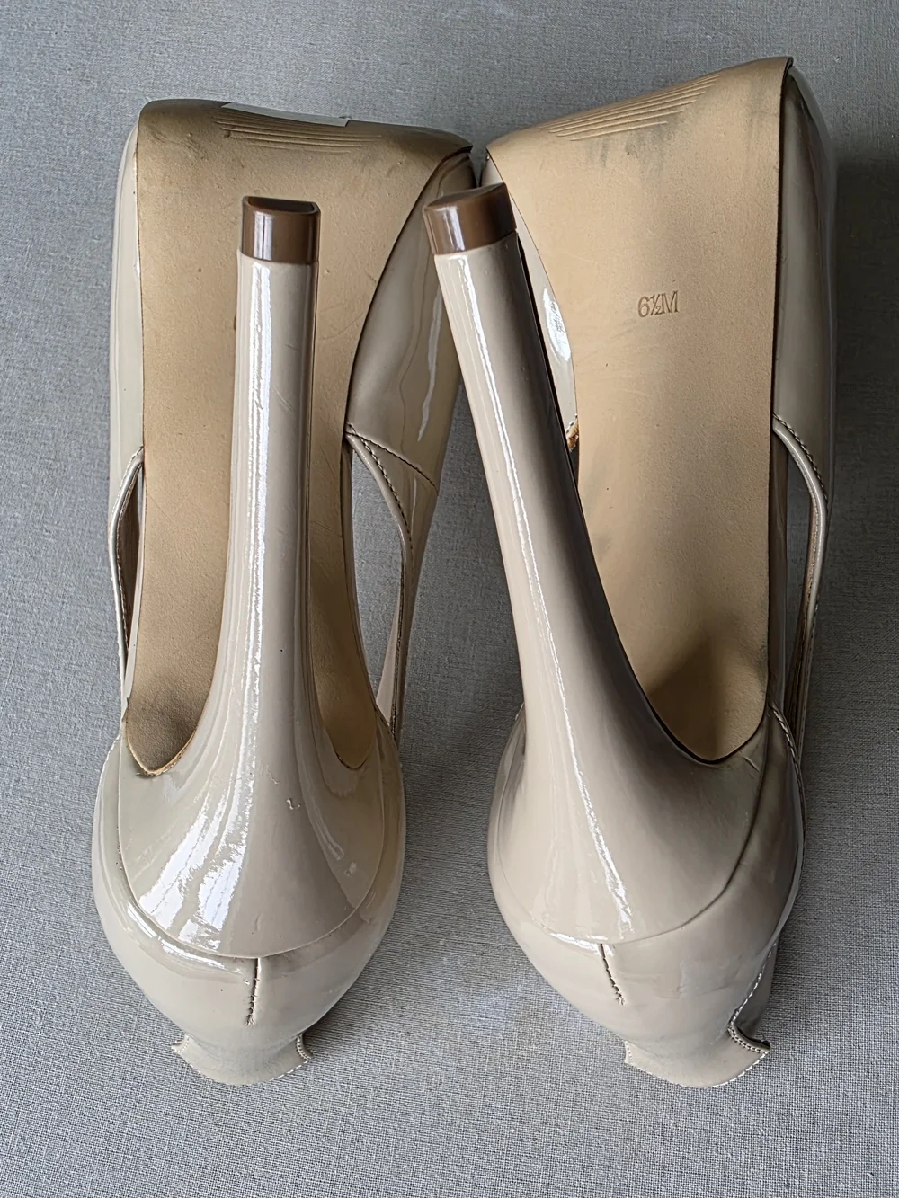 GUESS Harrah Nude Patent Peep Toe D'Orsay Platform Pumps Stiletto Heels 6.5M